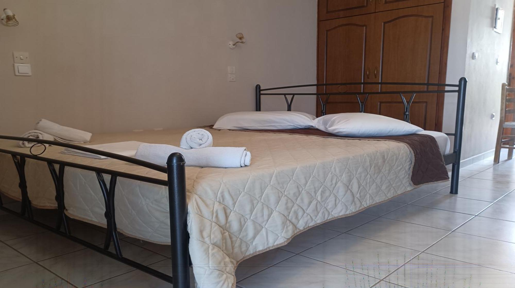 Studios Zaritsi Тирос Экстерьер фото