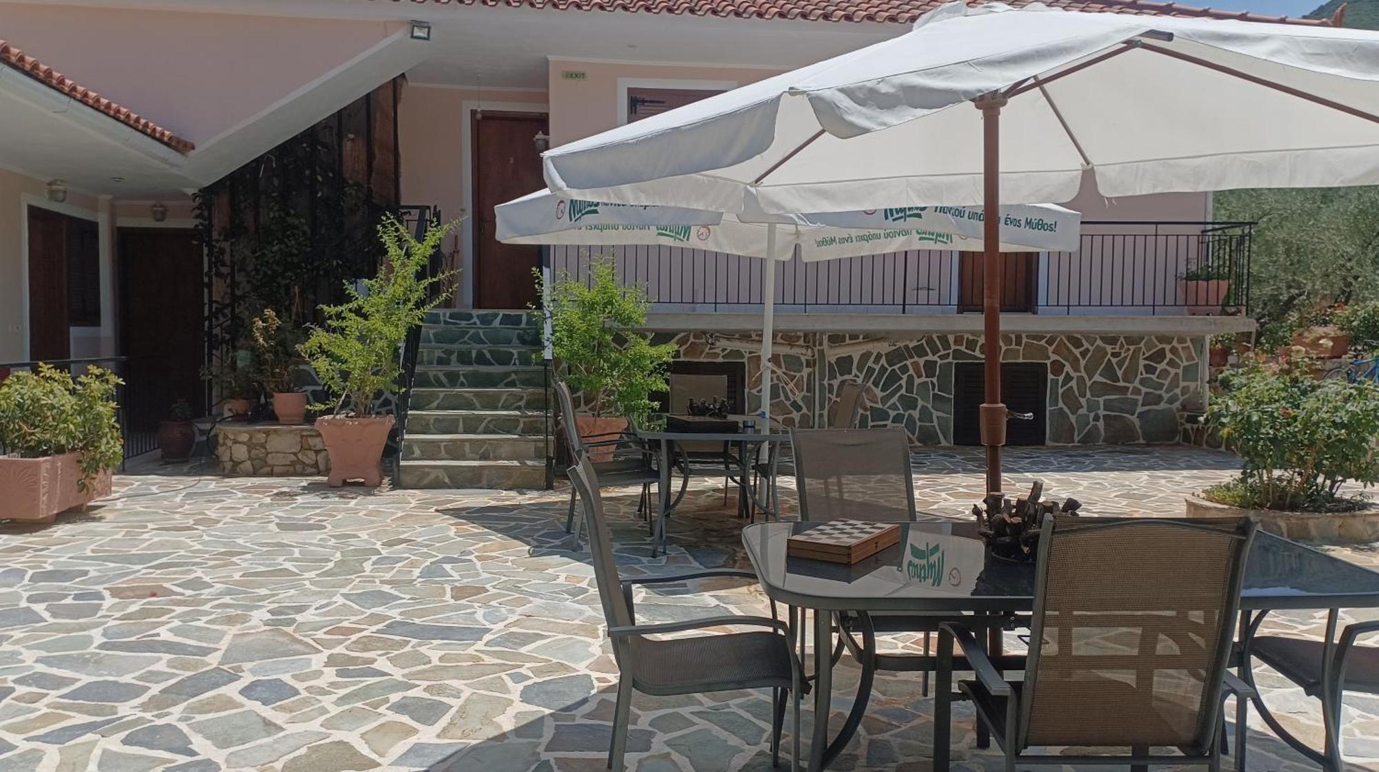 Studios Zaritsi Тирос Экстерьер фото